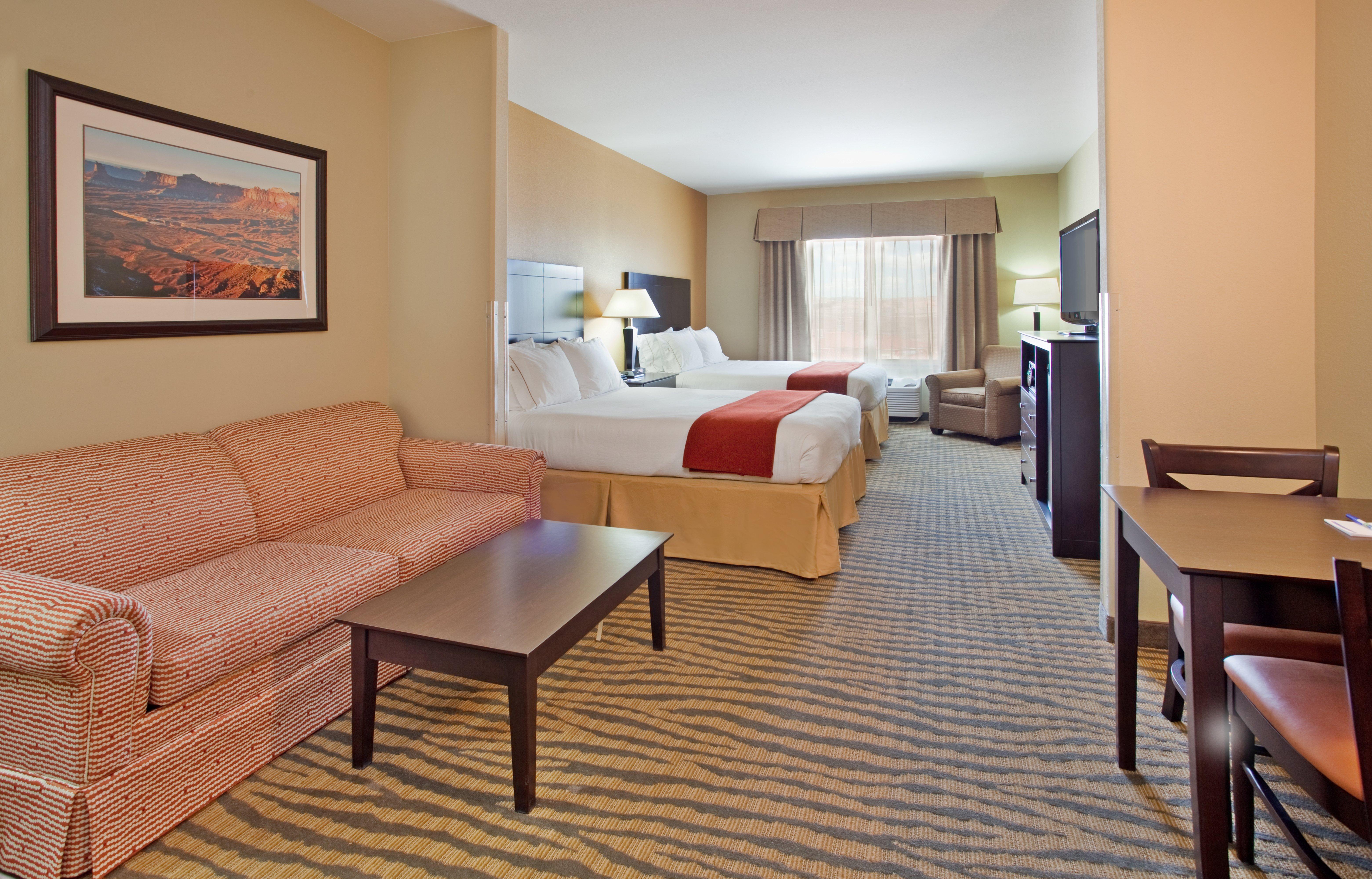 Holiday Inn Express & Suites Gallup East By Ihg Экстерьер фото